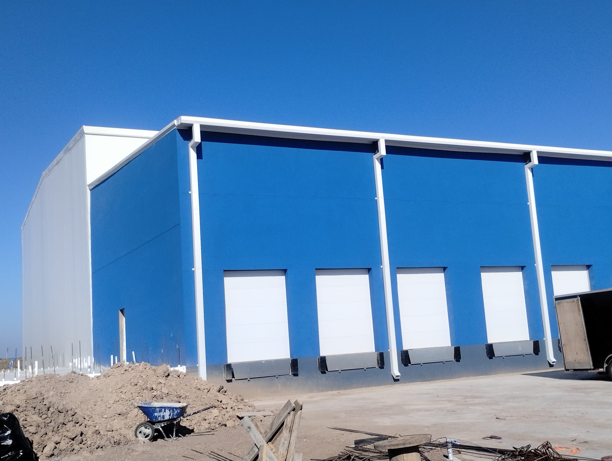Custom Warehouses